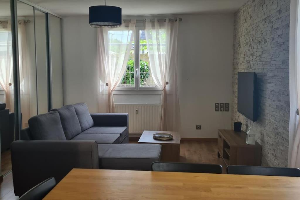 Superbe Appartement En Residence Avec Parc Orlean Zewnętrze zdjęcie